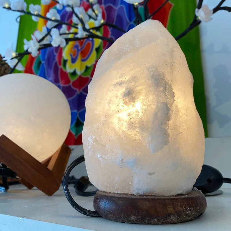 Lava Lamps for Museums' Gift Shops as Novelty ItemsGentle Glow Salt Lamp (White Himalyan Salt) Lava Lamps for Museums' Gift Shops as Novelty ItemsGentle Glow Salt Lamp (White Himalyan Salt)