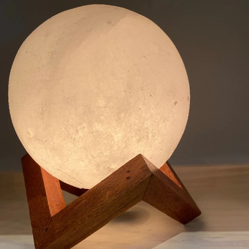 Lava Lamps for Retirement Party Venues to Create a Relaxed VibeMoon Lamp 🌙