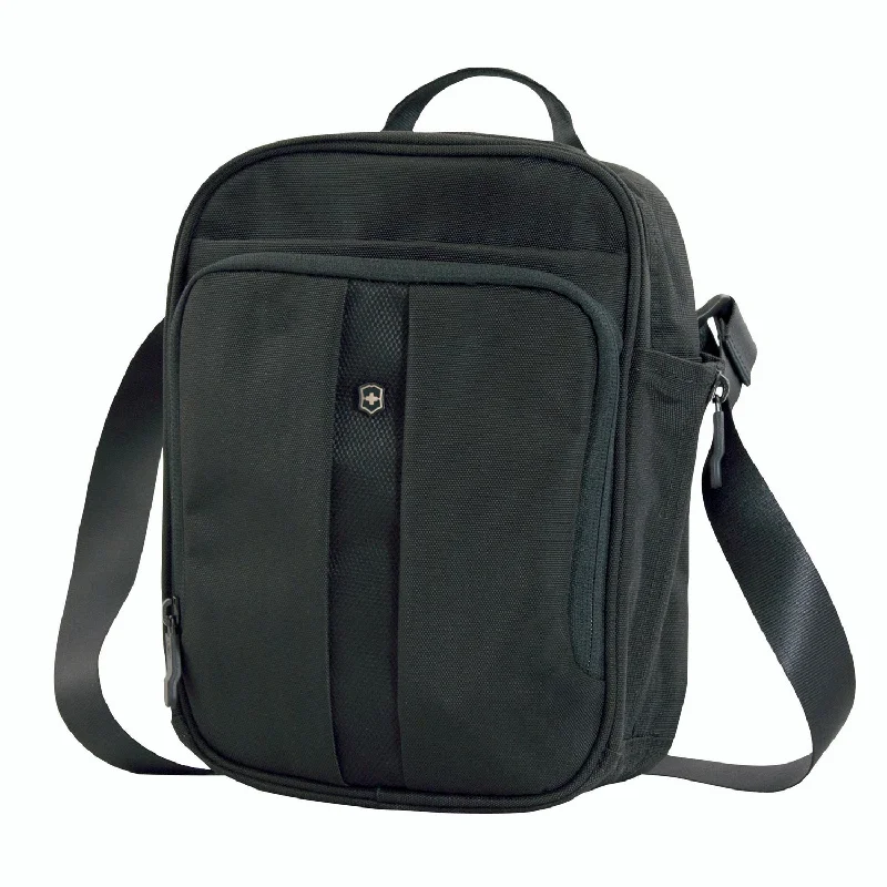 Victorinox Swiss Army Travel Accessories 4.0 Vertical Travel Companion Black with Black Logo Victorinox Swiss Army Travel Accessories 4.0 Vertical Travel Companion Black with Black Logo