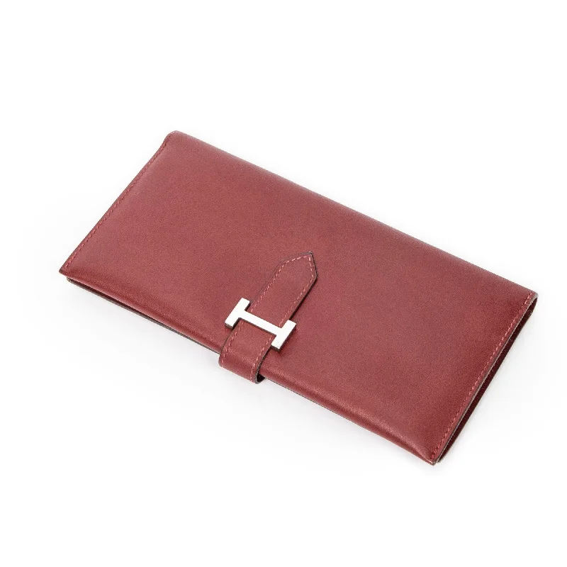 Money clips with magnetic closureBearn Wallet