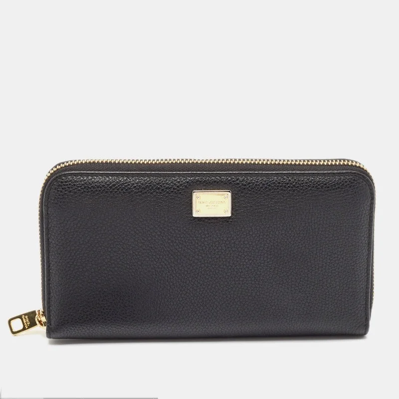 Money clips with built-in bottle openersDolce & Gabbana Black Leather Zip Continental Wallet Money clips with built-in bottle openersDolce & Gabbana Black Leather Zip Continental Wallet