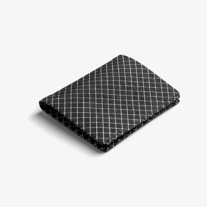 Stainless steel money clips for durabilityStainless steel money clips for durabilityStainless steel money clips for durabilityPioneer Carry Matter BiFold Wallet