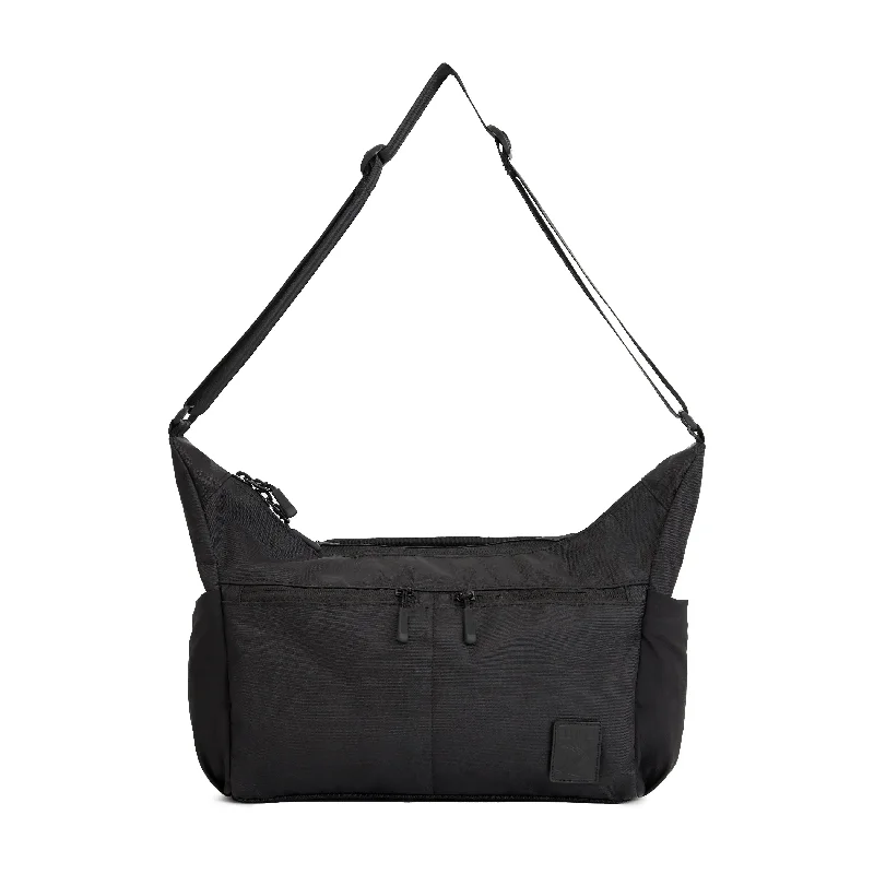 Foldable fabric travel bag for convenient storage when not in useAlpha One Niner, Chio-X Bag Foldable fabric travel bag for convenient storage when not in useAlpha One Niner, Chio-X Bag