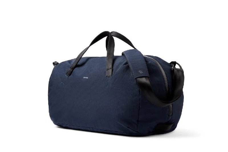 Expandable hard - shell polycarbonate travel bag for long - term international tripsBellroy Venture Duffel 40L Expandable hard - shell polycarbonate travel bag for long - term international tripsBellroy Venture Duffel 40L