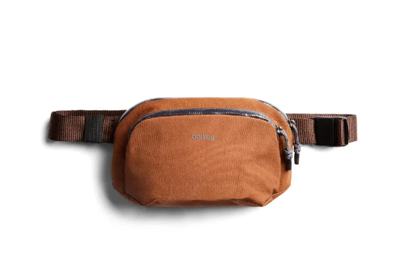 Vintage leather travel bag with brass accents for a classic and sophisticated lookBellroy Venture Hip Pack 1.5L Vintage leather travel bag with brass accents for a classic and sophisticated lookBellroy Venture Hip Pack 1.5L