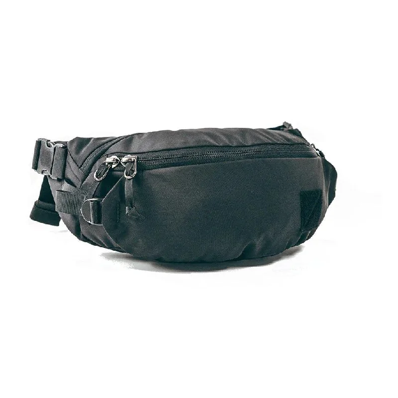 Travel bag with a retractable garment rack for easy unpackingEvergoods Mountain Hip Packs 3.5L Travel bag with a retractable garment rack for easy unpackingEvergoods Mountain Hip Packs 3.5L