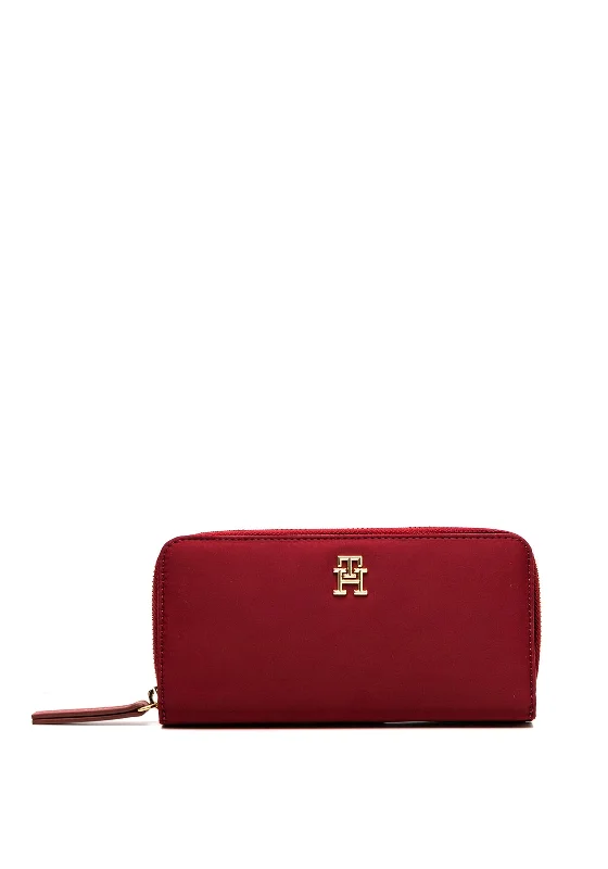 Waterproof nylon men's crossbody bag for outdoor activitiesTommy Hilfiger My Tommy Idol Large Wallet, Red Waterproof nylon men's crossbody bag for outdoor activitiesTommy Hilfiger My Tommy Idol Large Wallet, Red