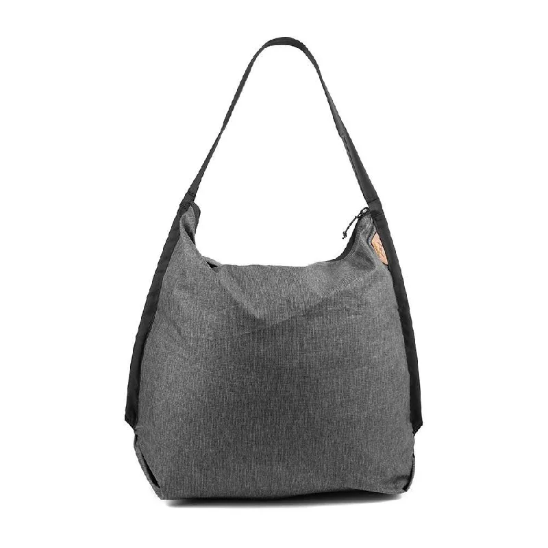 Waterproof canvas travel bag suitable for beach and outdoor vacationsPeak Design Packable Tote Waterproof canvas travel bag suitable for beach and outdoor vacationsPeak Design Packable Tote