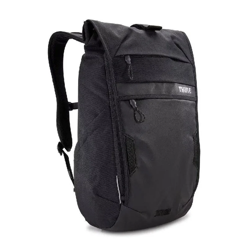 Foldable fabric travel bag for convenient storage when not in useThule Paramount Commuter Backpack 18L Foldable fabric travel bag for convenient storage when not in useThule Paramount Commuter Backpack 18L
