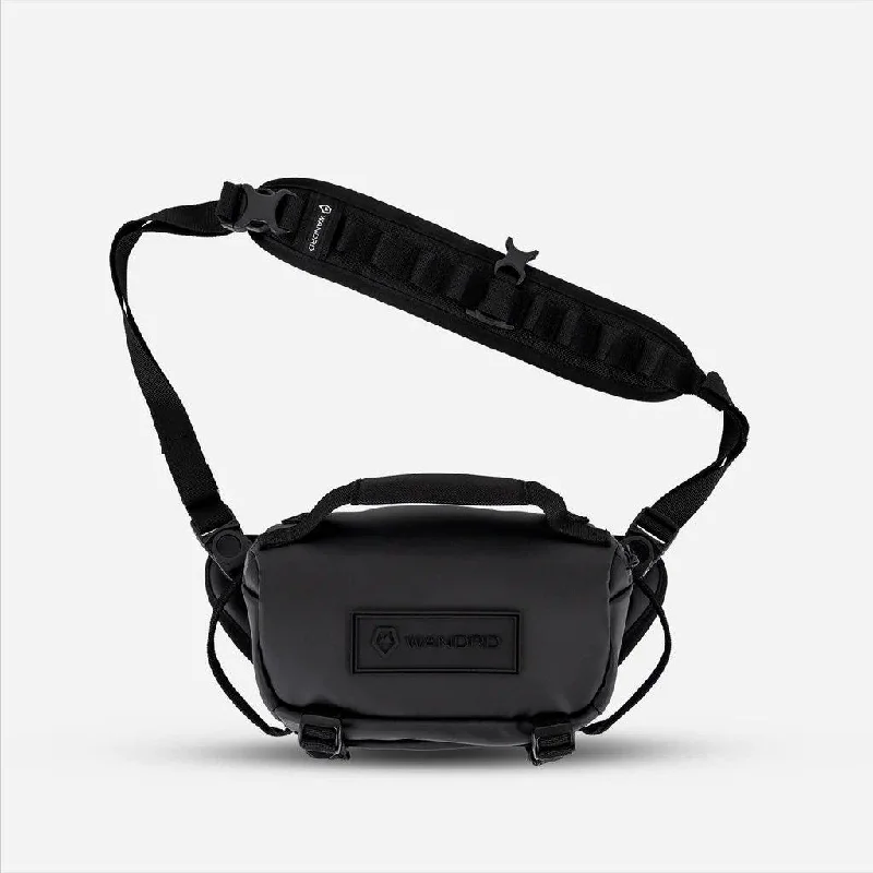 TSA - compliant travel bag with built - in combination lock for airport securityWandrd Rogue 3L Sling TSA - compliant travel bag with built - in combination lock for airport securityWandrd Rogue 3L Sling