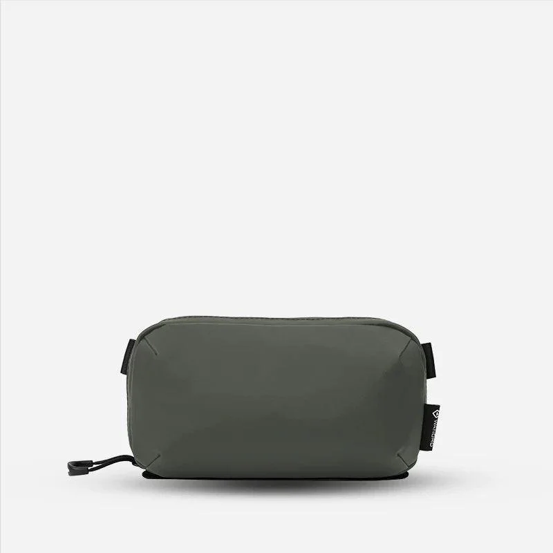 Lightweight nylon duffel travel bag with multiple exterior pockets for quick accessWandrd Tech Bag Lightweight nylon duffel travel bag with multiple exterior pockets for quick accessWandrd Tech Bag