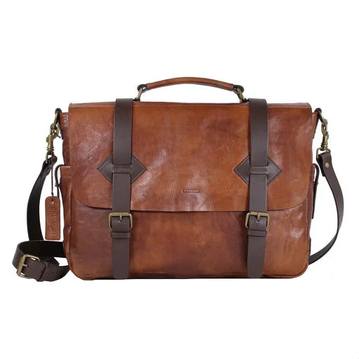 Vintage-style briefcases for a classic lookChiarugi Old Tuscany Flapped Briefcase